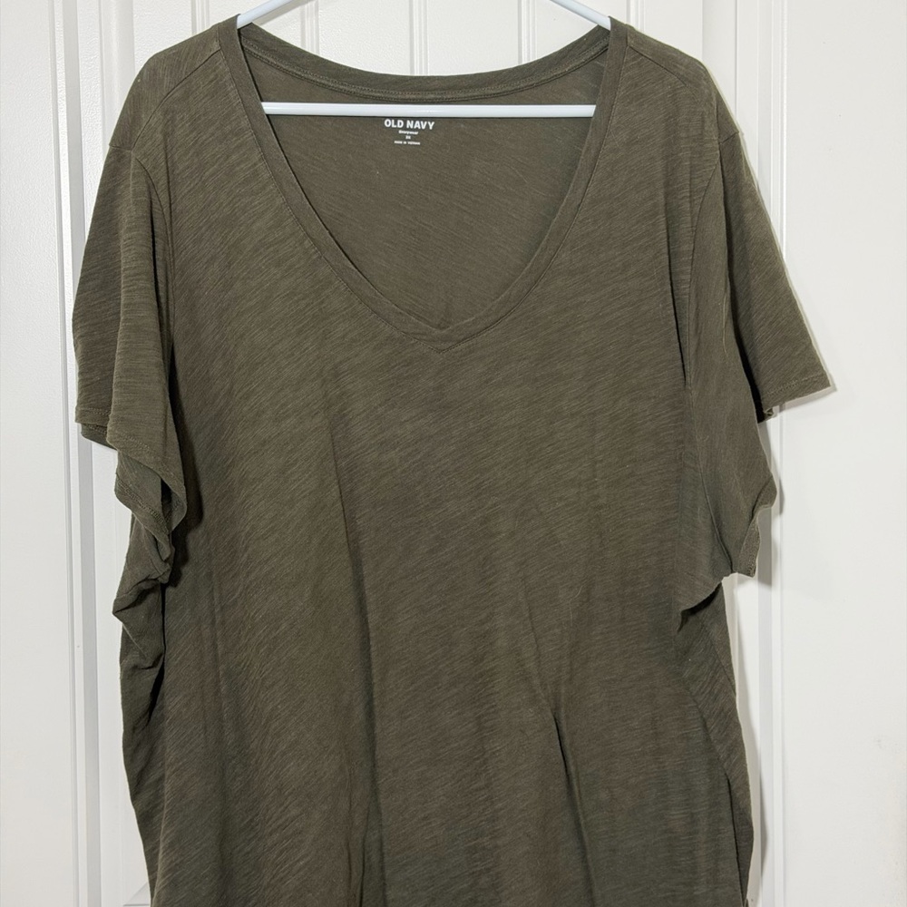 Old Navy Olive Green V-Neck Short Sleeve Tee